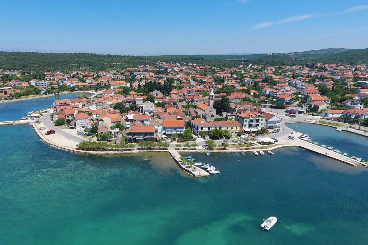 Appartamento Leona Sukošan Esterno foto